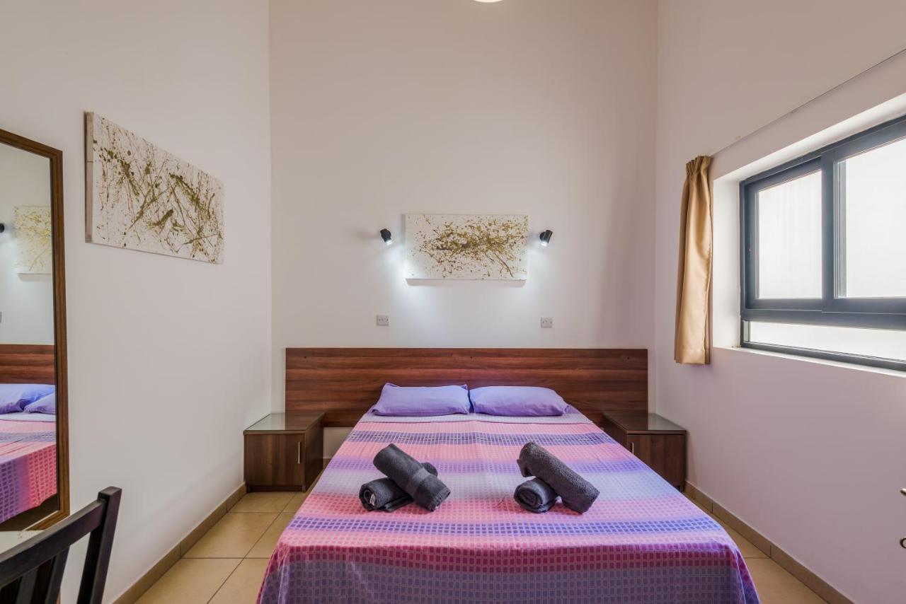 Blue Harbour 2 Bedroom Seafront Apartments With Stunning Seaviews - By Getawaysmalta Bahía de San Pablo Exterior foto